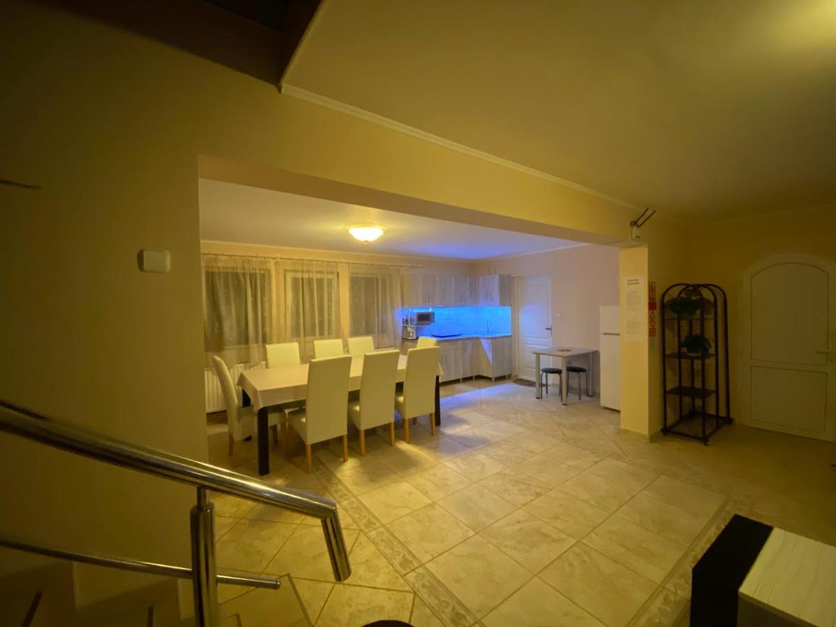 Vila Eszter Hotel Sovata Eksteriør billede