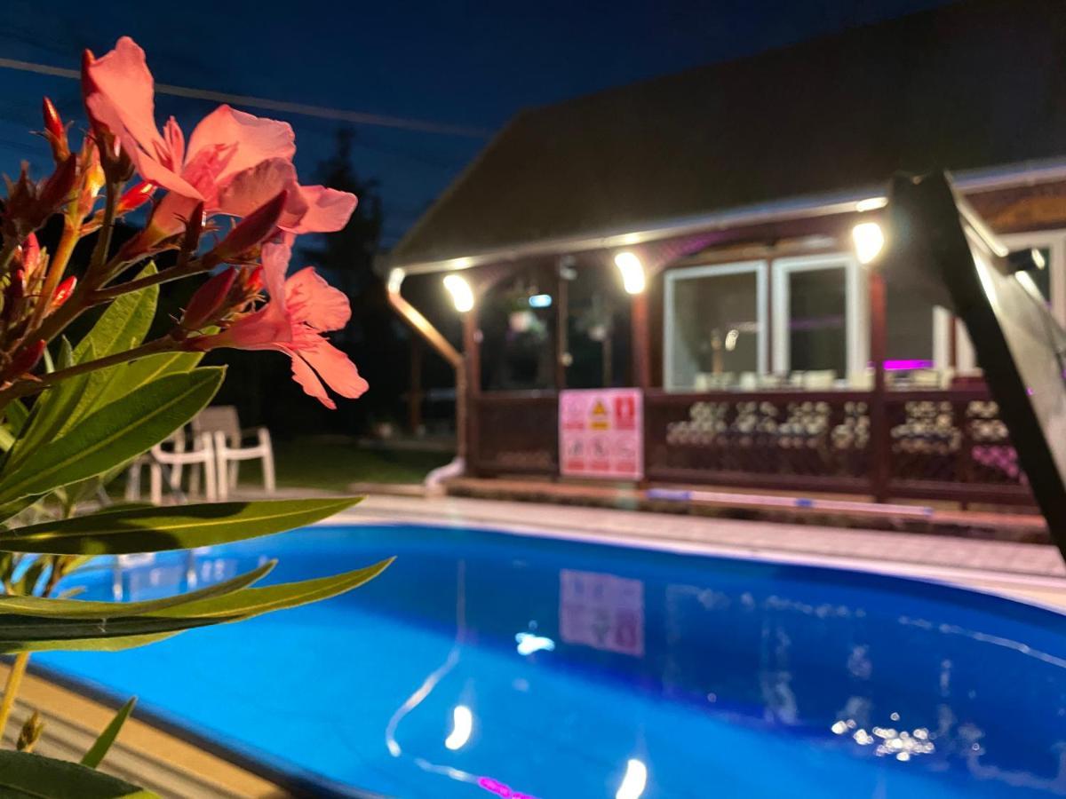 Vila Eszter Hotel Sovata Eksteriør billede
